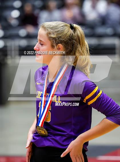 Thumbnail 1 in Liberty Hill vs. Reedy (UIL 5A Semifinal) photogallery.