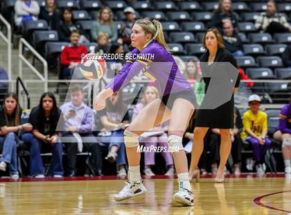 Thumbnail 1 in Liberty Hill vs. Reedy (UIL 5A Semifinal) photogallery.
