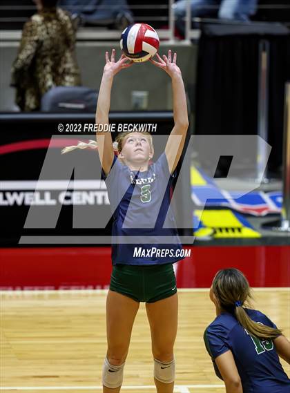 Thumbnail 3 in Liberty Hill vs. Reedy (UIL 5A Semifinal) photogallery.