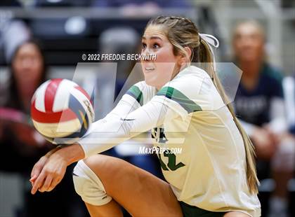 Thumbnail 3 in Liberty Hill vs. Reedy (UIL 5A Semifinal) photogallery.
