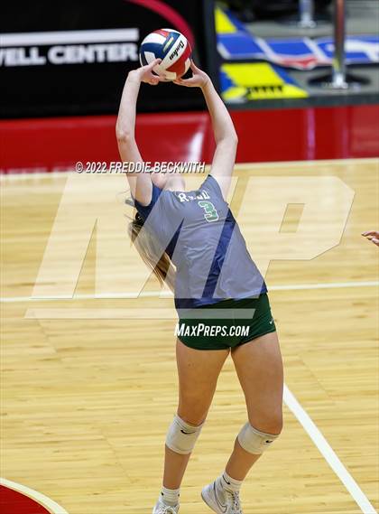 Thumbnail 3 in Liberty Hill vs. Reedy (UIL 5A Semifinal) photogallery.