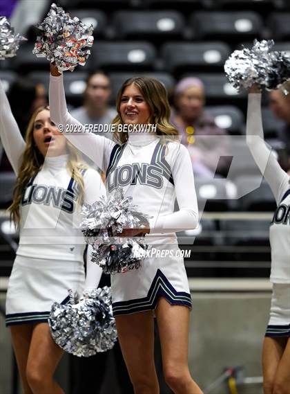 Thumbnail 3 in Liberty Hill vs. Reedy (UIL 5A Semifinal) photogallery.