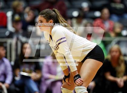 Thumbnail 1 in Liberty Hill vs. Reedy (UIL 5A Semifinal) photogallery.