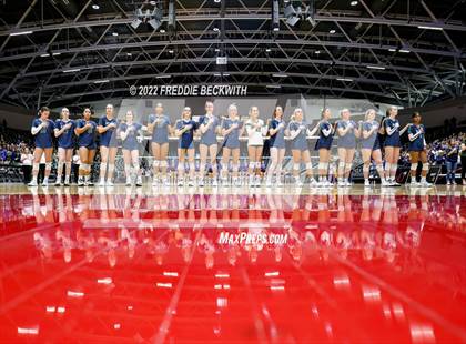 Thumbnail 2 in Liberty Hill vs. Reedy (UIL 5A Semifinal) photogallery.