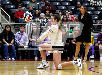 Thumbnail 3 in Liberty Hill vs. Reedy (UIL 5A Semifinal) photogallery.