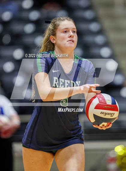 Thumbnail 2 in Liberty Hill vs. Reedy (UIL 5A Semifinal) photogallery.