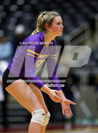 Thumbnail 1 in Liberty Hill vs. Reedy (UIL 5A Semifinal) photogallery.