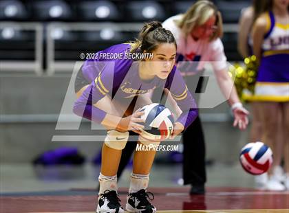 Thumbnail 2 in Liberty Hill vs. Reedy (UIL 5A Semifinal) photogallery.