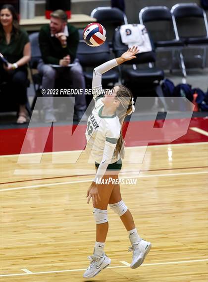 Thumbnail 3 in Liberty Hill vs. Reedy (UIL 5A Semifinal) photogallery.