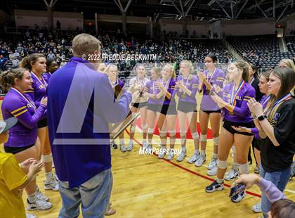Thumbnail 1 in Liberty Hill vs. Reedy (UIL 5A Semifinal) photogallery.