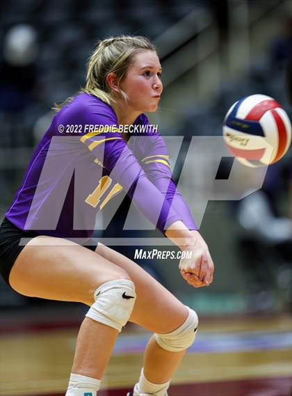 Thumbnail 2 in Liberty Hill vs. Reedy (UIL 5A Semifinal) photogallery.