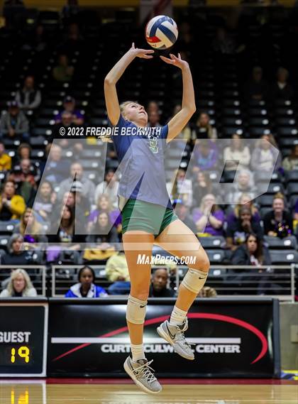 Thumbnail 1 in Liberty Hill vs. Reedy (UIL 5A Semifinal) photogallery.