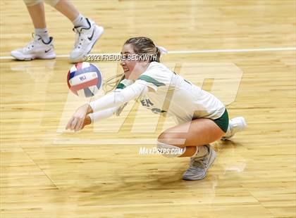 Thumbnail 1 in Liberty Hill vs. Reedy (UIL 5A Semifinal) photogallery.