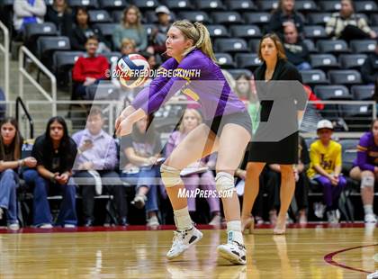 Thumbnail 2 in Liberty Hill vs. Reedy (UIL 5A Semifinal) photogallery.
