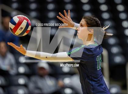 Thumbnail 3 in Liberty Hill vs. Reedy (UIL 5A Semifinal) photogallery.