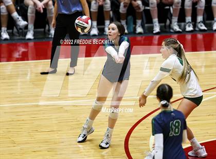 Thumbnail 3 in Liberty Hill vs. Reedy (UIL 5A Semifinal) photogallery.