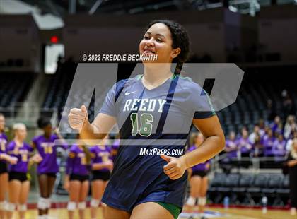 Thumbnail 3 in Liberty Hill vs. Reedy (UIL 5A Semifinal) photogallery.