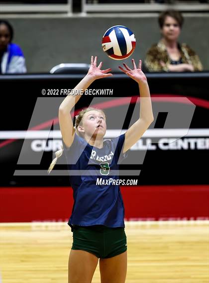 Thumbnail 3 in Liberty Hill vs. Reedy (UIL 5A Semifinal) photogallery.