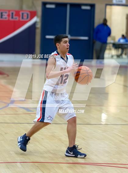 Thumbnail 1 in West vs East Bakersfield (Ralph Krave Memorial Tournament) photogallery.