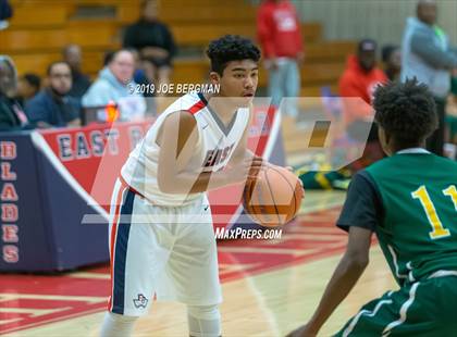 Thumbnail 1 in West vs East Bakersfield (Ralph Krave Memorial Tournament) photogallery.