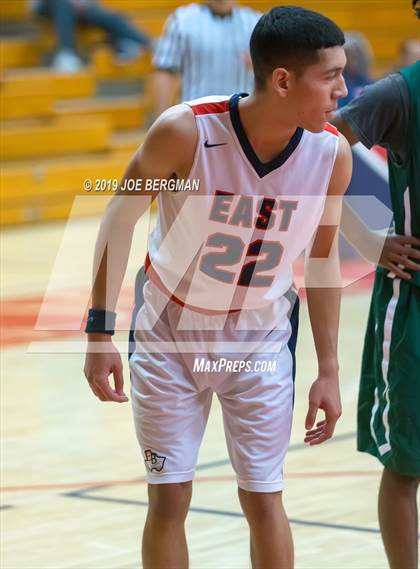 Thumbnail 1 in West vs East Bakersfield (Ralph Krave Memorial Tournament) photogallery.