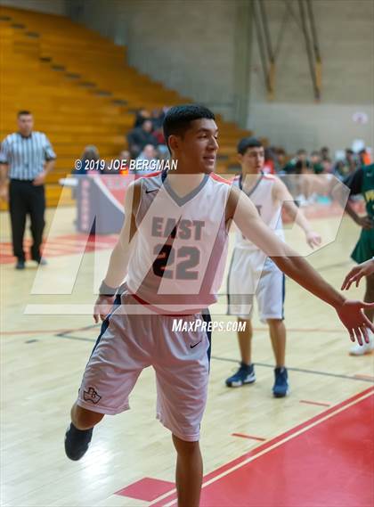 Thumbnail 2 in West vs East Bakersfield (Ralph Krave Memorial Tournament) photogallery.