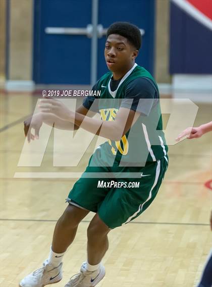 Thumbnail 1 in West vs East Bakersfield (Ralph Krave Memorial Tournament) photogallery.