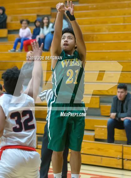 Thumbnail 1 in West vs East Bakersfield (Ralph Krave Memorial Tournament) photogallery.