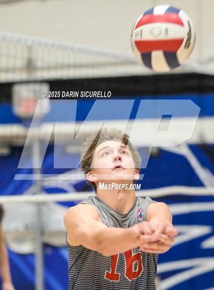 Thumbnail 2 in Casteel vs. Perry (Wolf Howl Tournament) photogallery.