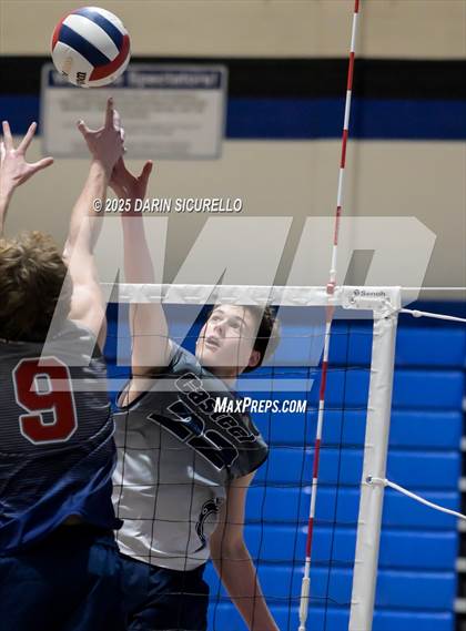 Thumbnail 1 in Casteel vs. Perry (Wolf Howl Tournament) photogallery.