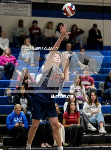 Thumbnail 2 in Casteel vs. Perry (Wolf Howl Tournament) photogallery.