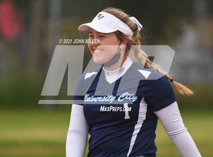 Thumbnail 1 in University City @ Mira Mesa photogallery.