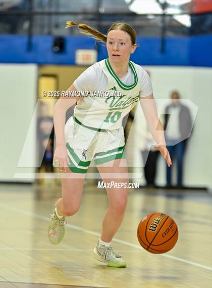 Thumbnail 1 in Hamilton Southeastern vs. Valparaiso (IHSAA 4A Semi State)  photogallery.