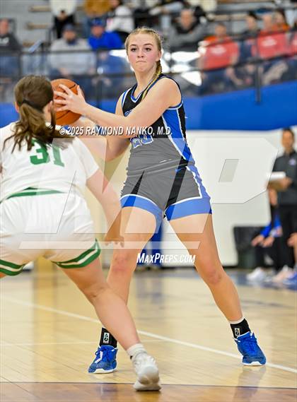 Thumbnail 3 in Hamilton Southeastern vs. Valparaiso (IHSAA 4A Semi State)  photogallery.