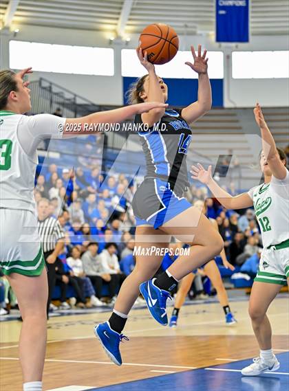 Thumbnail 1 in Hamilton Southeastern vs. Valparaiso (IHSAA 4A Semi State)  photogallery.