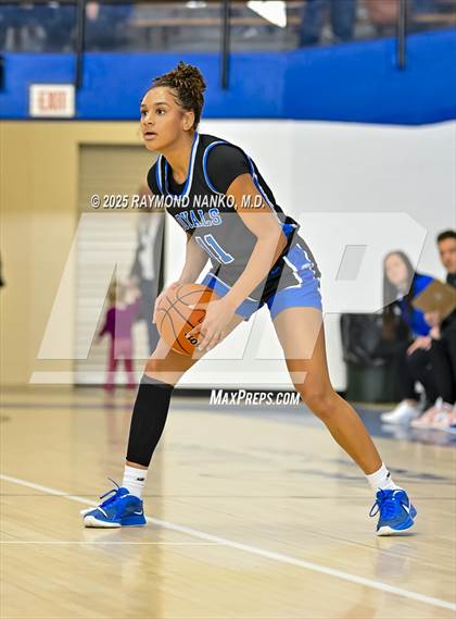 Thumbnail 1 in Hamilton Southeastern vs. Valparaiso (IHSAA 4A Semi State)  photogallery.