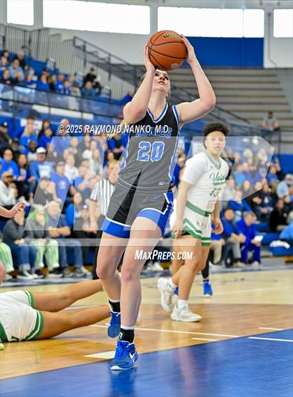 Thumbnail 3 in Hamilton Southeastern vs. Valparaiso (IHSAA 4A Semi State)  photogallery.