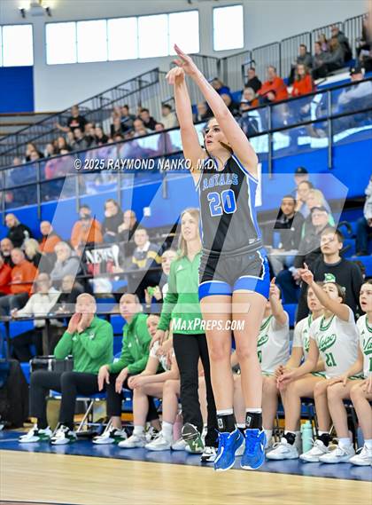 Thumbnail 3 in Hamilton Southeastern vs. Valparaiso (IHSAA 4A Semi State)  photogallery.
