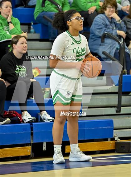 Thumbnail 2 in Hamilton Southeastern vs. Valparaiso (IHSAA 4A Semi State)  photogallery.