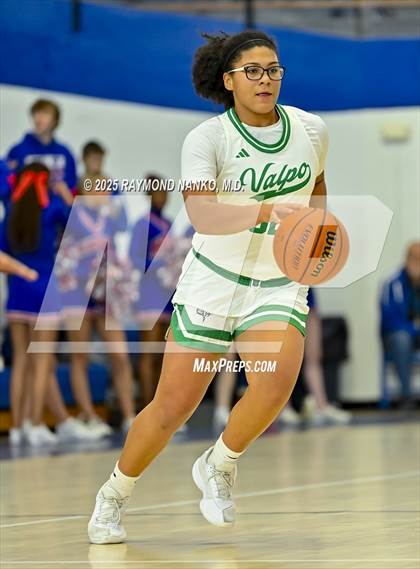 Thumbnail 1 in Hamilton Southeastern vs. Valparaiso (IHSAA 4A Semi State)  photogallery.