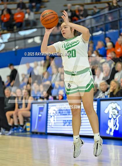 Thumbnail 2 in Hamilton Southeastern vs. Valparaiso (IHSAA 4A Semi State)  photogallery.