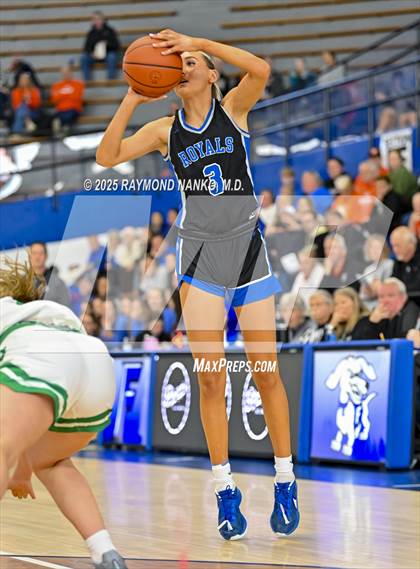 Thumbnail 3 in Hamilton Southeastern vs. Valparaiso (IHSAA 4A Semi State)  photogallery.