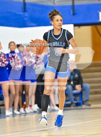 Thumbnail 3 in Hamilton Southeastern vs. Valparaiso (IHSAA 4A Semi State)  photogallery.