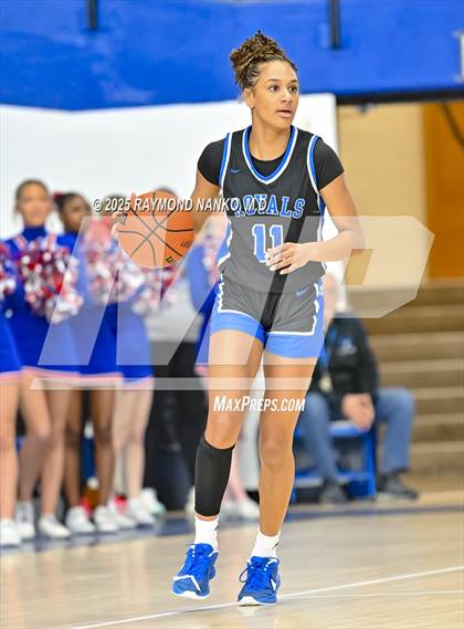 Thumbnail 2 in Hamilton Southeastern vs. Valparaiso (IHSAA 4A Semi State)  photogallery.