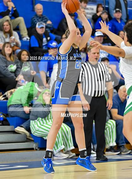 Thumbnail 2 in Hamilton Southeastern vs. Valparaiso (IHSAA 4A Semi State)  photogallery.