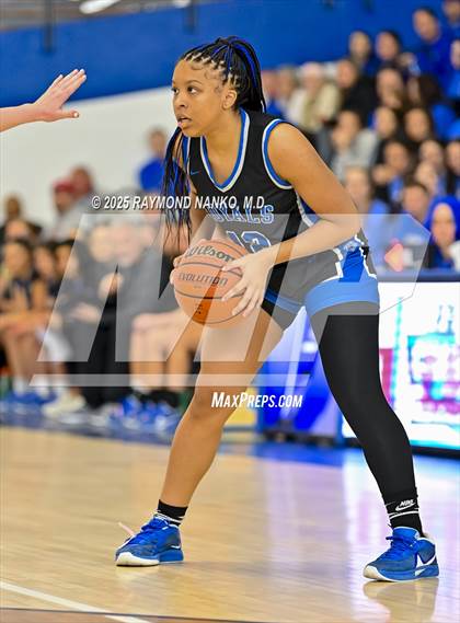 Thumbnail 1 in Hamilton Southeastern vs. Valparaiso (IHSAA 4A Semi State)  photogallery.