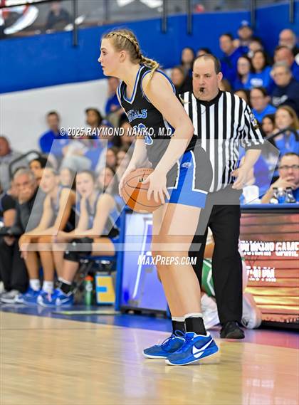 Thumbnail 2 in Hamilton Southeastern vs. Valparaiso (IHSAA 4A Semi State)  photogallery.