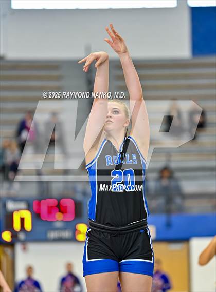 Thumbnail 2 in Hamilton Southeastern vs. Valparaiso (IHSAA 4A Semi State)  photogallery.