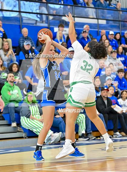 Thumbnail 2 in Hamilton Southeastern vs. Valparaiso (IHSAA 4A Semi State)  photogallery.