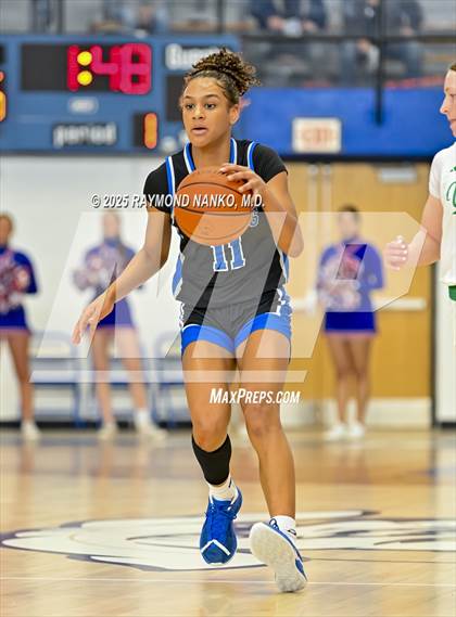 Thumbnail 3 in Hamilton Southeastern vs. Valparaiso (IHSAA 4A Semi State)  photogallery.